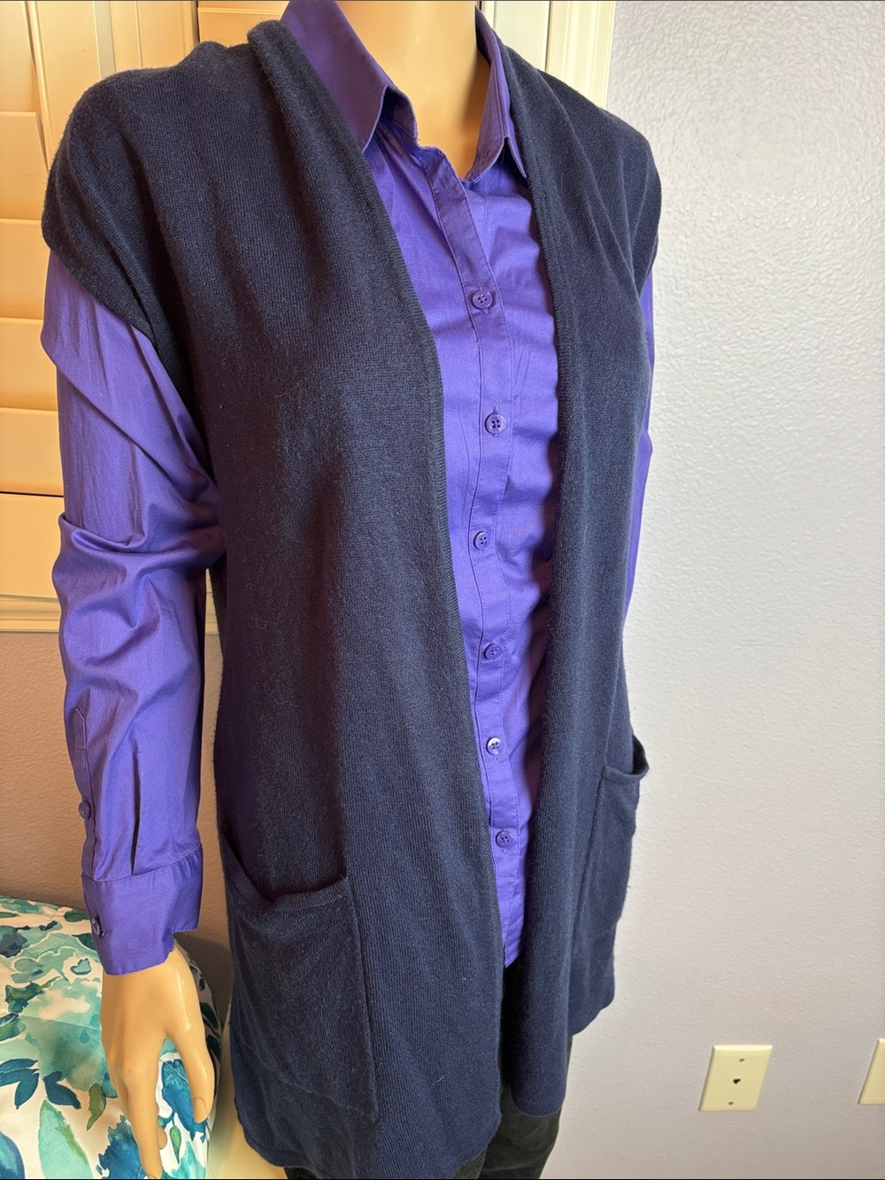 Open-Front Navy Sleeveless Cardigan Vest - Classic Layering Piece